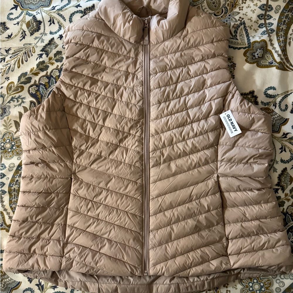 Old Navy Women’s Puffer Vest NWT XXL Blush Pink